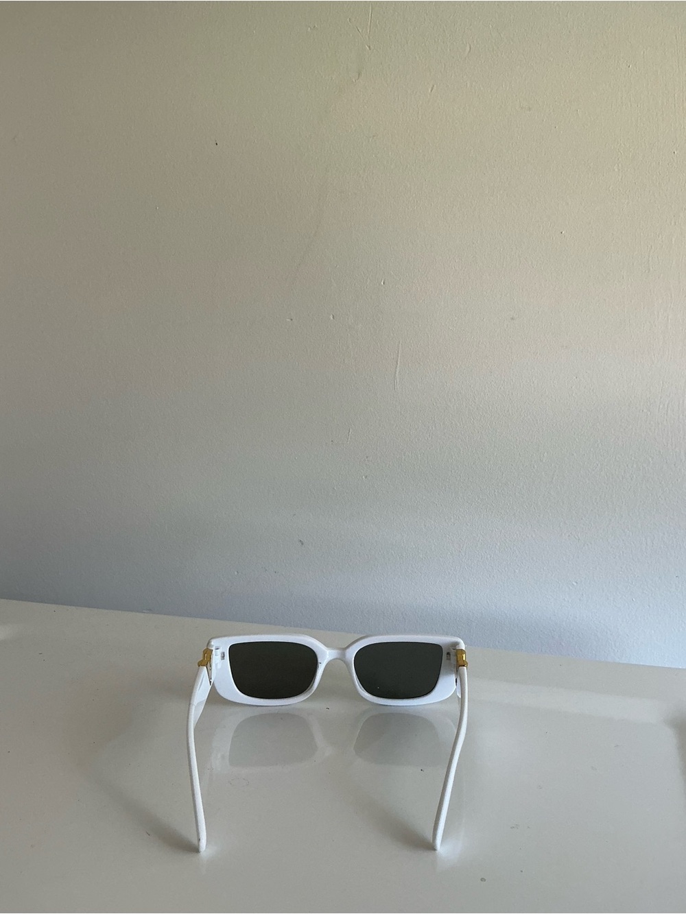 White Rectangular Women's Sunglasses - Picture 3 of 3